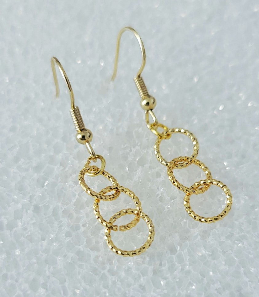 Gold Interlocking Hoops Drop earrings - Phós Earrings